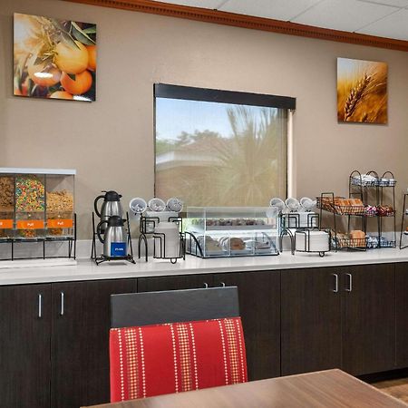 Comfort Inn & Suites Chipley I-10 Exteriör bild
